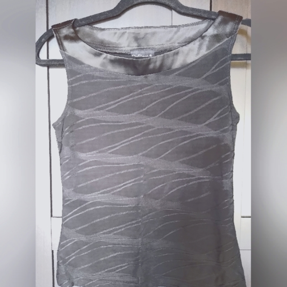 Sleeveless blouse